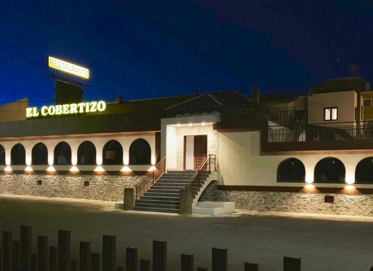 Hotel El Cobertizo Plasencia del Monte Exterior photo